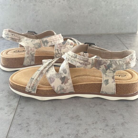 CLARKS Brynn Ave Sandal multi colored straps padded cork footbed 1” heel size 10 - Picture 7 of 14